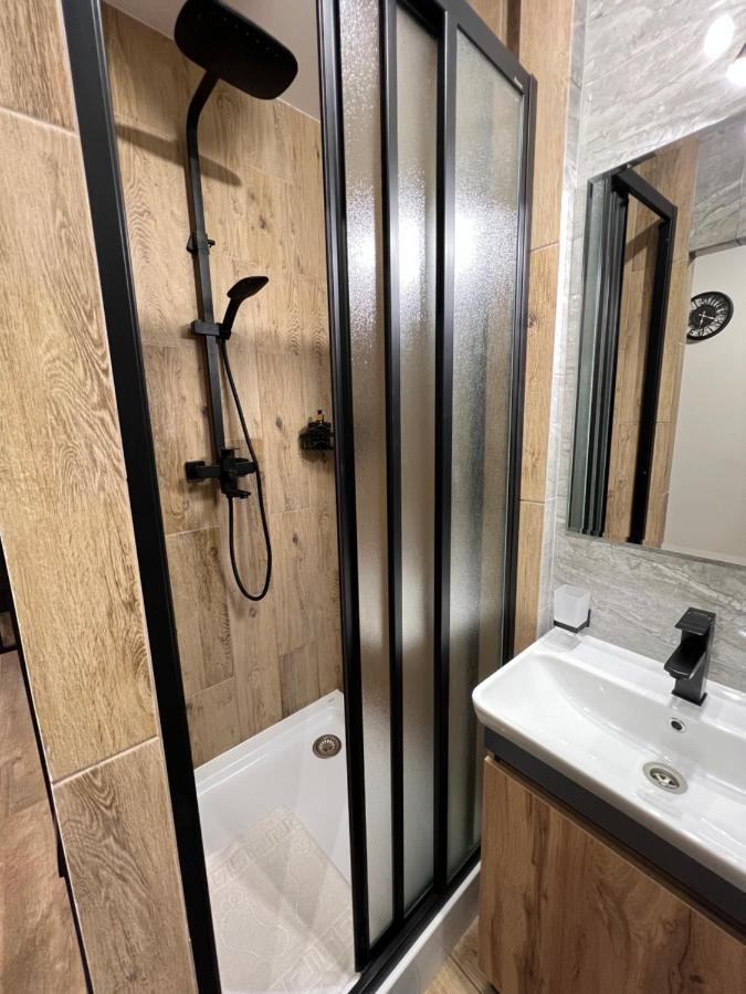 Cozy Loft На Староєврейській 24 Lviv Exterior foto
